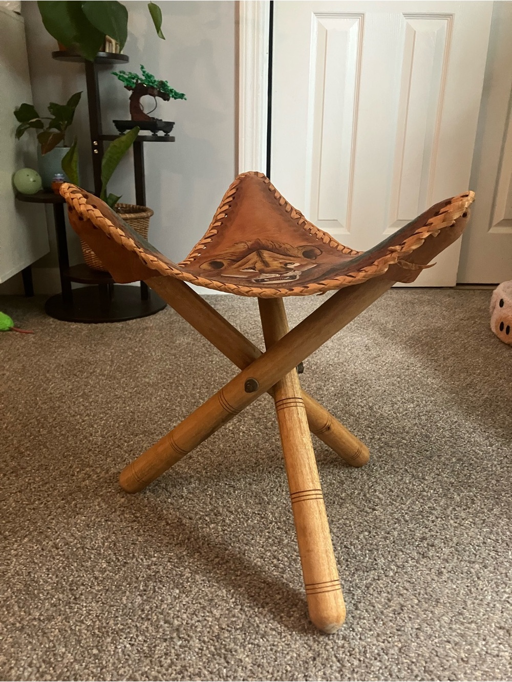 Hand Painted Tri-Pod Tiger Stool - Picture 3 of 3